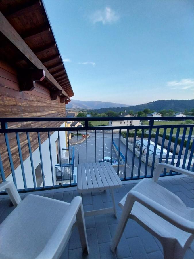 Hotel L'Oustalet Font-Romeu-Odeillo-Via Eksteriør bilde